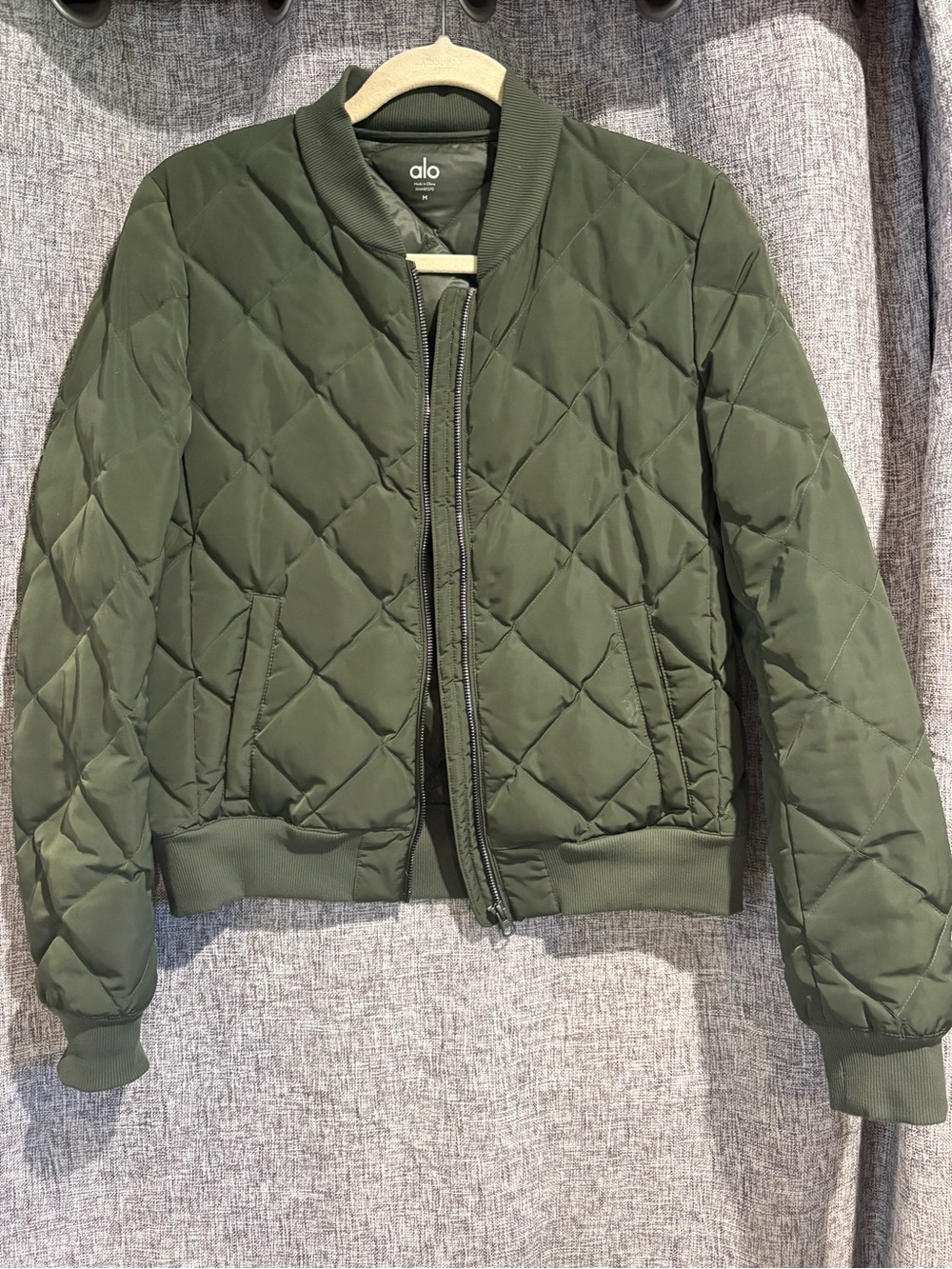 Alo Olive quilted jacket
